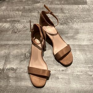 Aldo suede beige thick heel sandals size 7 for party or casual wear